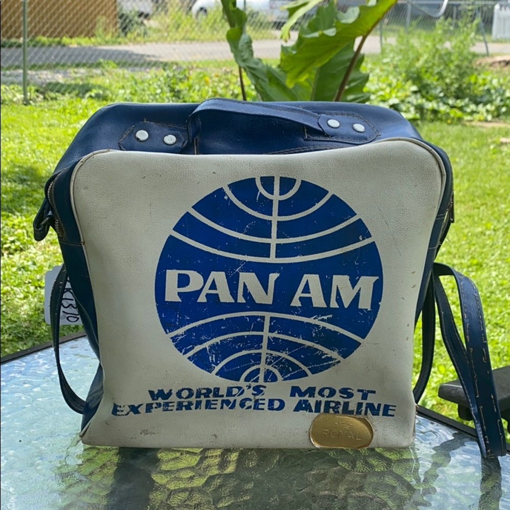 ✖️SOLD✖️Vtg PAN AM AIRLINES Defiance Travel Bag - Picture 2 of 9